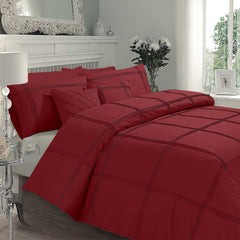 Box Pleated Duvet Set - red