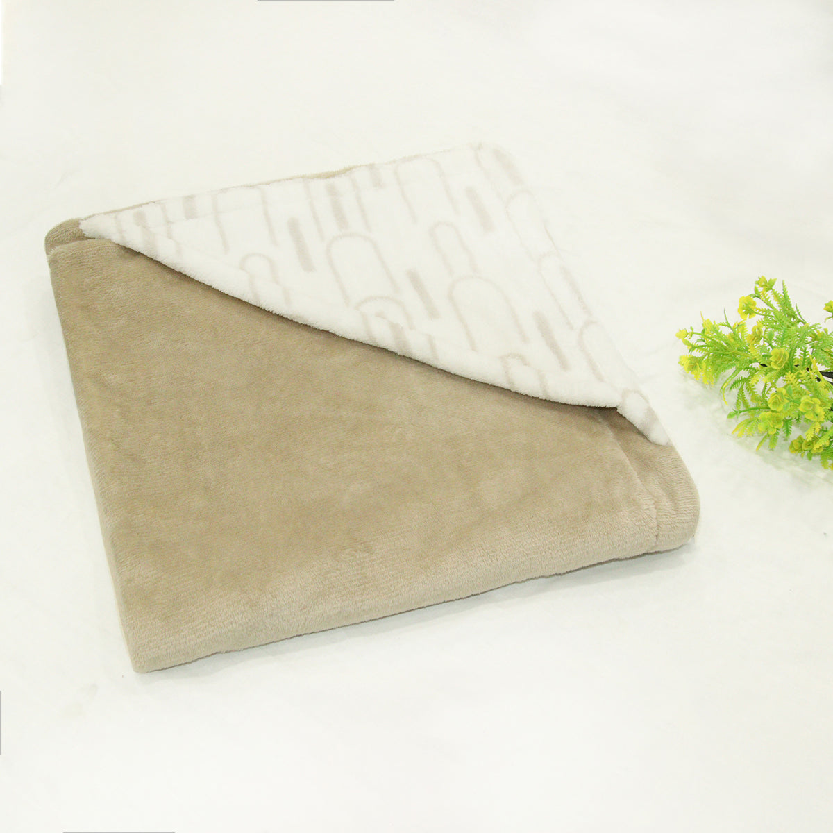 reversible printed Baby Fleece Swaddle - Beige