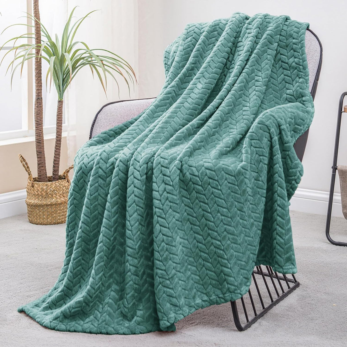 Ultra Soft & Cozy Fleece Blanket - Teal