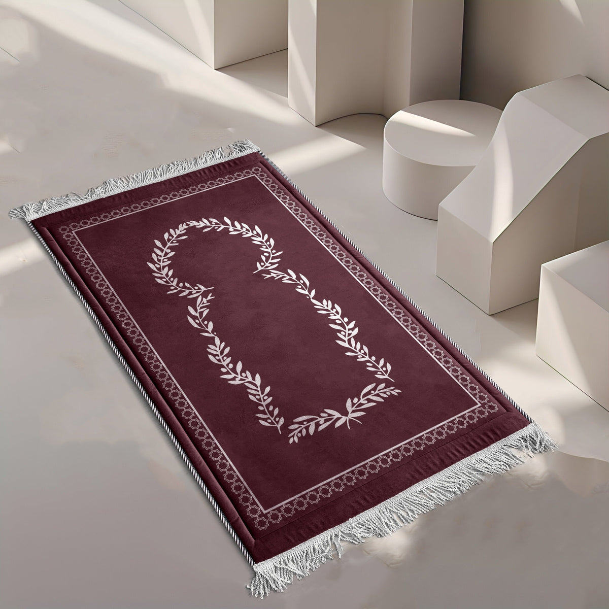 Luxury Anti-Slip Velvet Prayer Mat - Maroon